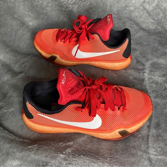 🧡Nike Kobe X 10 2015 ‘Hot Lava’ OG, Size 6Y - Picture 4 of 12
